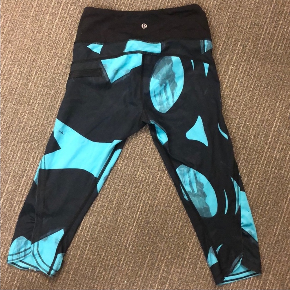 Lululemon Top Speed Crop - Picture 3 of 9